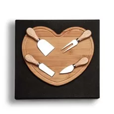 Kit para Queijo Com Tábua Formato Coração Bambu / Madeira / Inox Personalizado com Logo