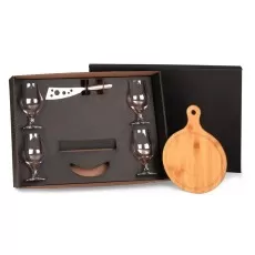 Kit Queijo e Taças Para Cerveja com Logo Personalizado